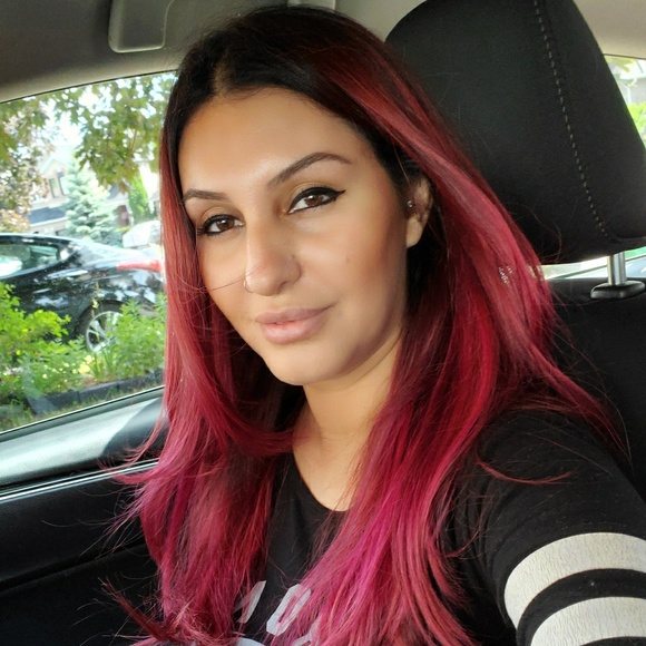 Meet your Posher, Sobia - Picture 1 of 1